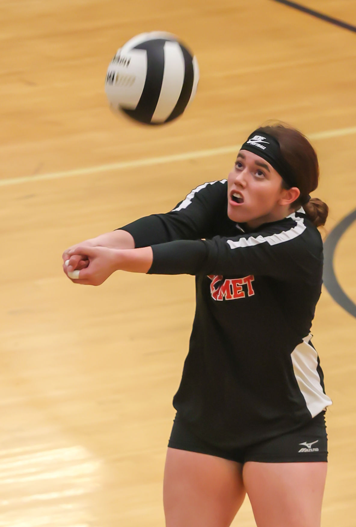 Marquette vs Calumet volleyball